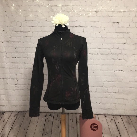 lululemon athletica Sweaters - 🧥 Lululemon Shape Jacket ** Rare Print